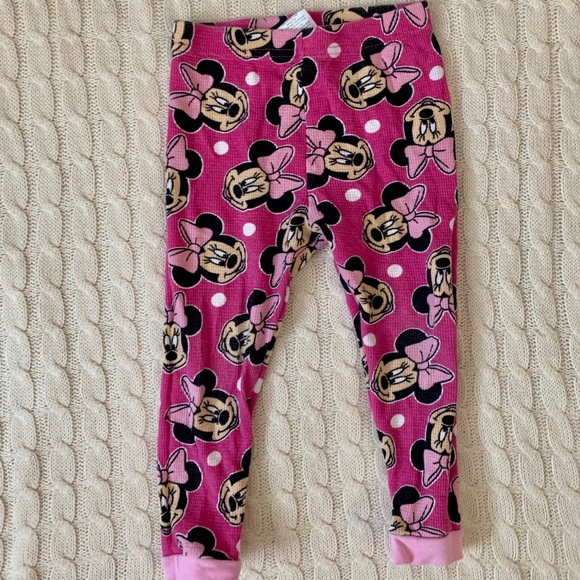 2/$10 Minnie Mouse pajamas - Picture 4 of 6